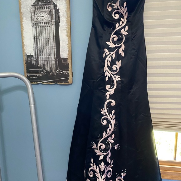 Jessica McClintock Dress / Open shoulder Gorgeous Prom dress - Picture 4 of 13